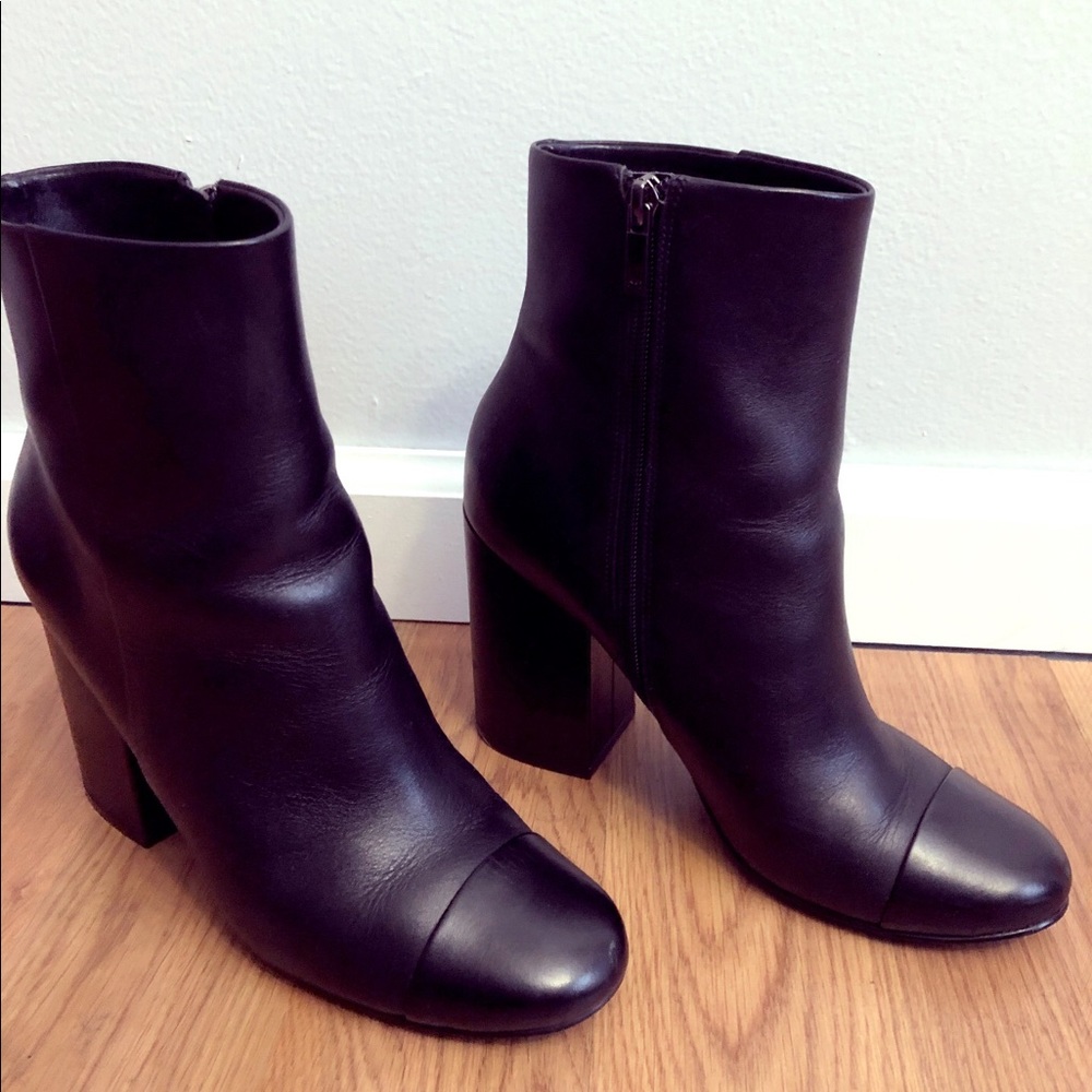 MARC FISHER Black Leather Boots - Size 9M